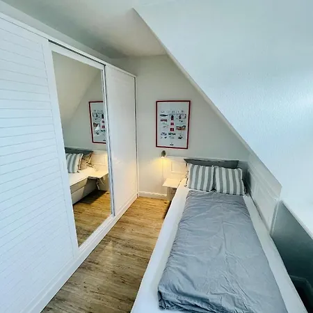 Ruheoase Am Dorfteich Fuer 2-4 Personen Apartment Wenningstedt-Braderup Exterior photo